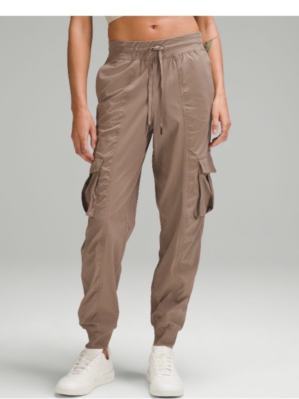 Women’s Cargo Jogger Pants in Taupe
